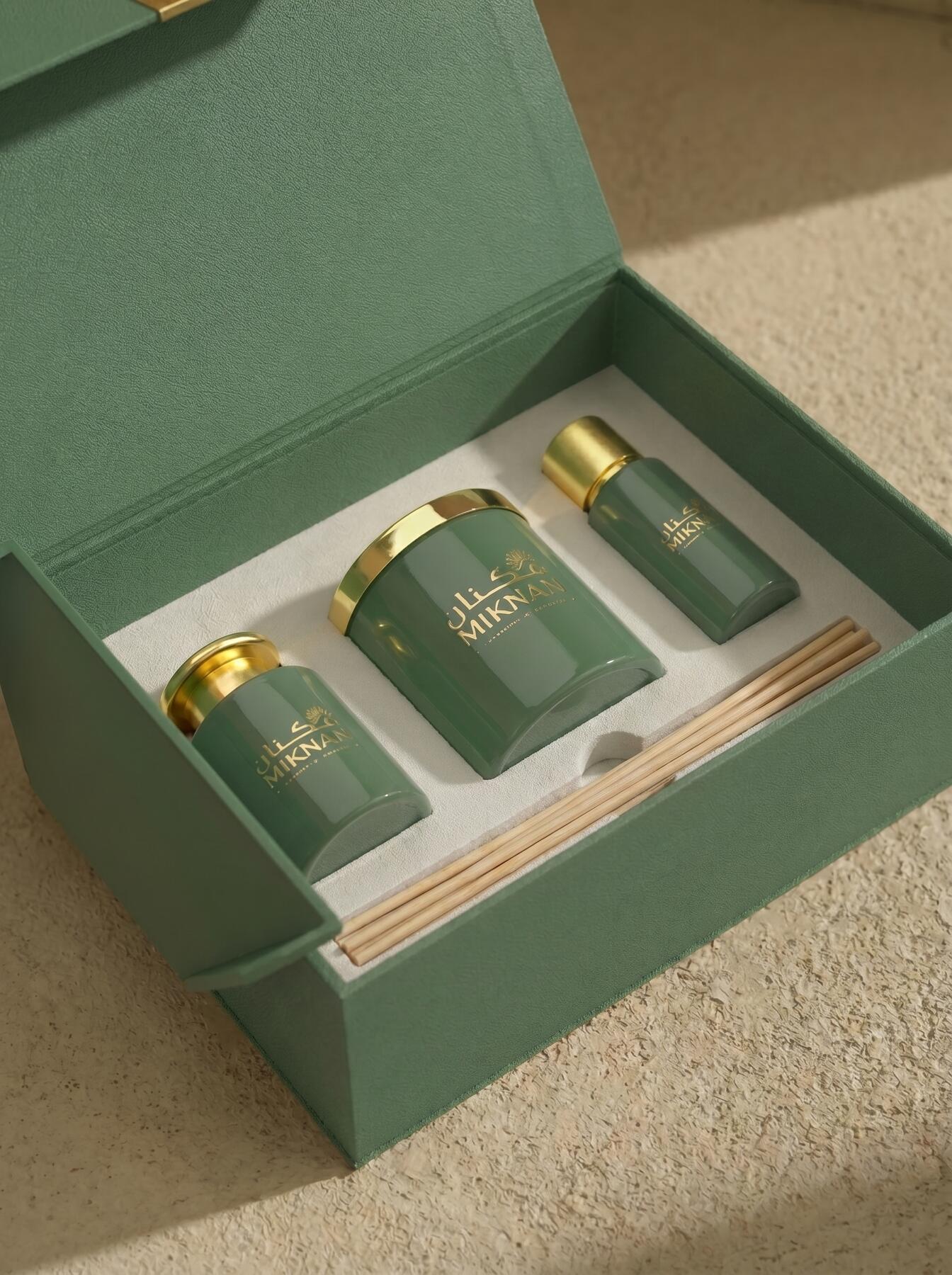 Miknan branded candle gift box — white label corporate candle gifting UAE